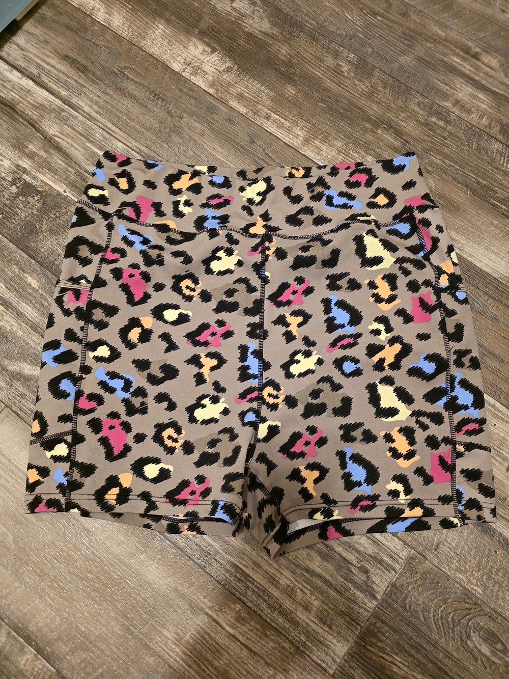 Women’s High-Rise Leopard Print Active Shorts - Multicolor